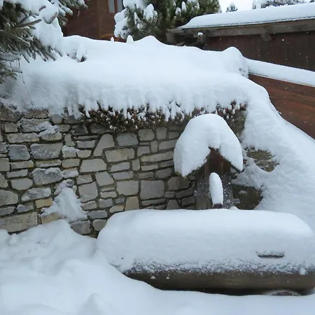 Almnest - Holiday home *