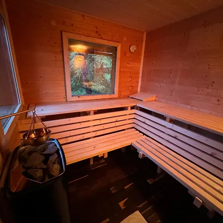 Almnest - Holiday home